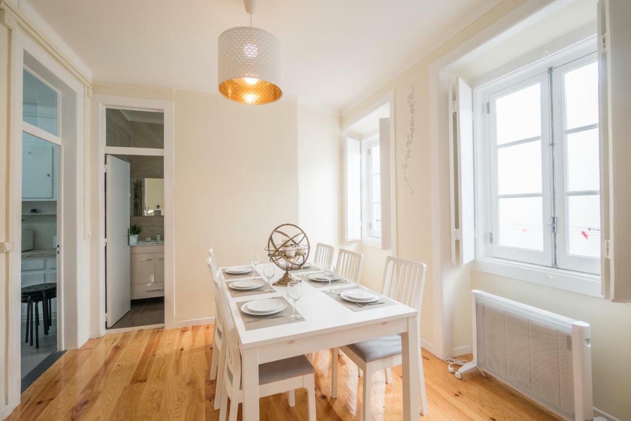 Mouraria 2 Bedroom Apartment Lisbon Luaran gambar