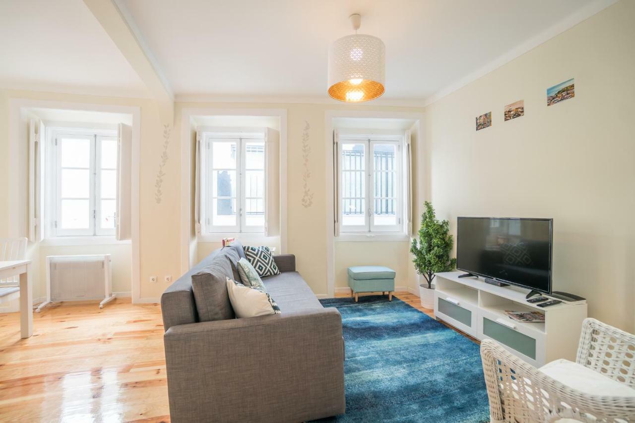 Mouraria 2 Bedroom Apartment Lisbon Luaran gambar