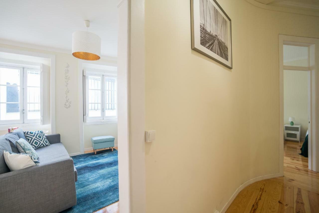 Mouraria 2 Bedroom Apartment Lisbon Luaran gambar