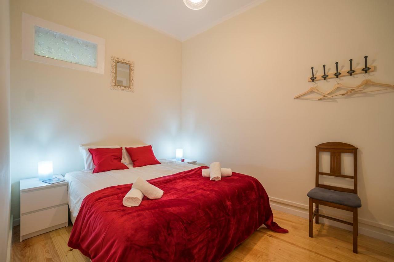 Mouraria 2 Bedroom Apartment Lisbon Luaran gambar