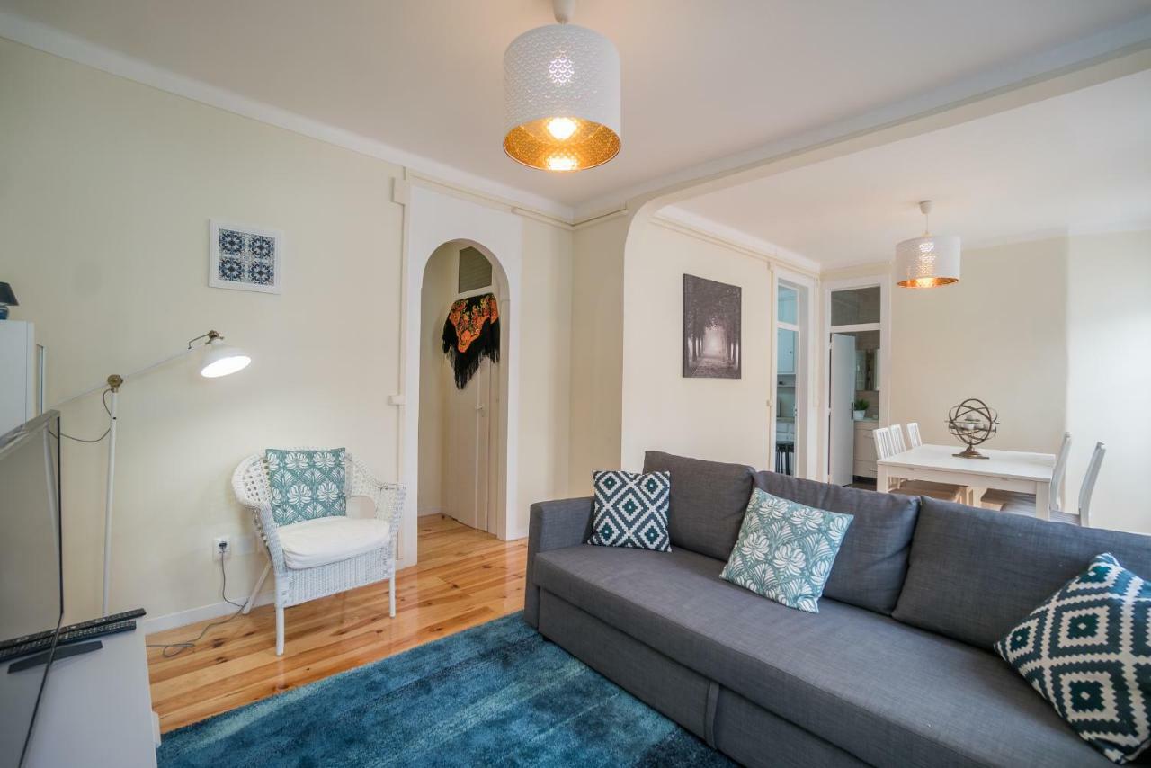 Mouraria 2 Bedroom Apartment Lisbon Luaran gambar