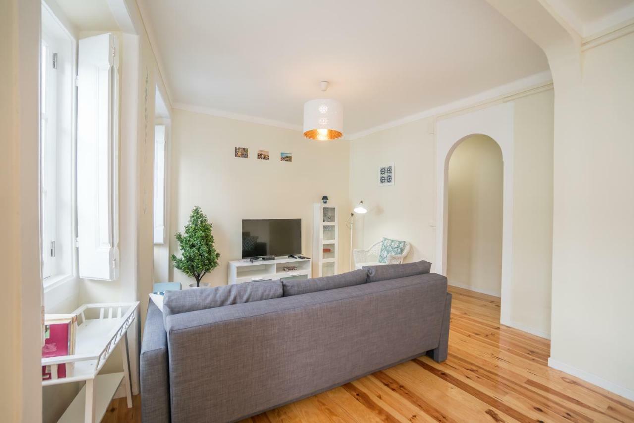 Mouraria 2 Bedroom Apartment Lisbon Luaran gambar