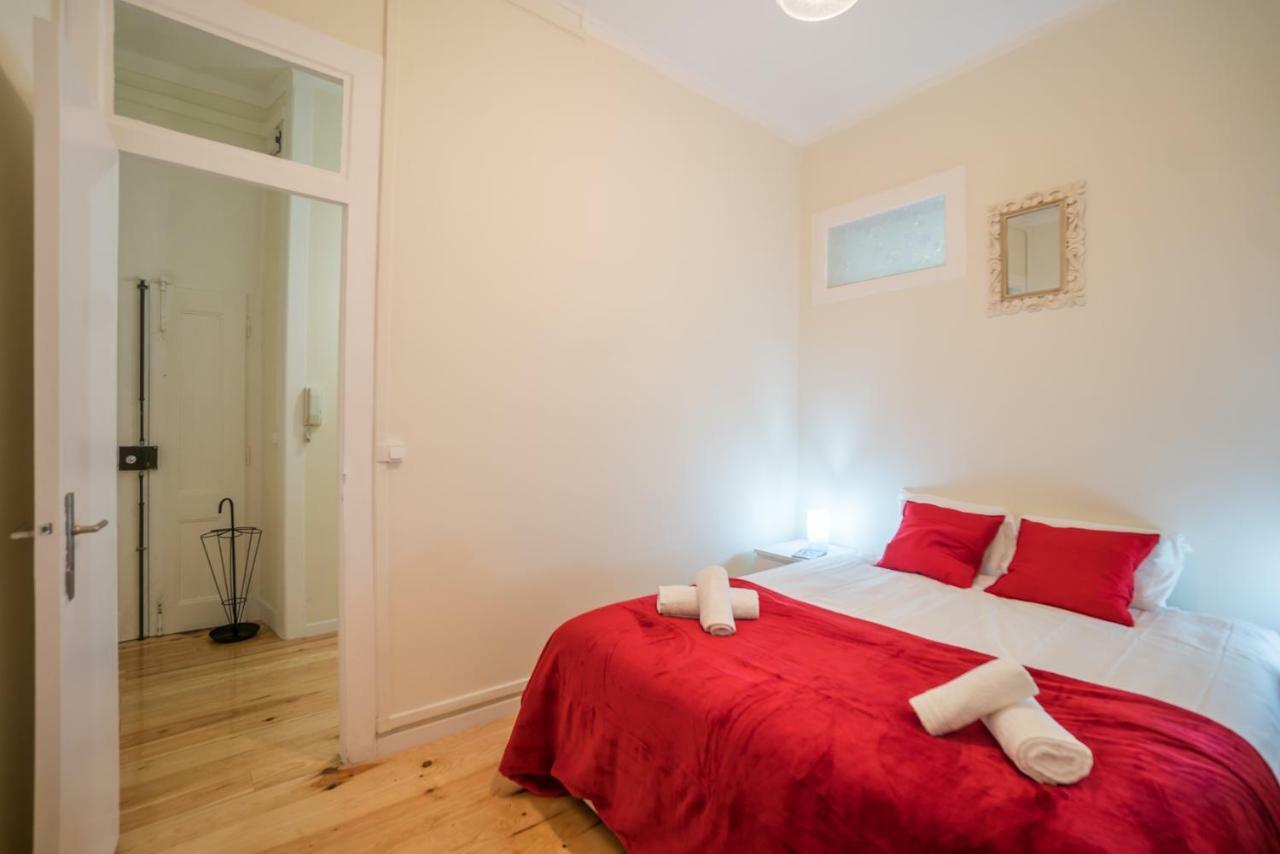 Mouraria 2 Bedroom Apartment Lisbon Luaran gambar