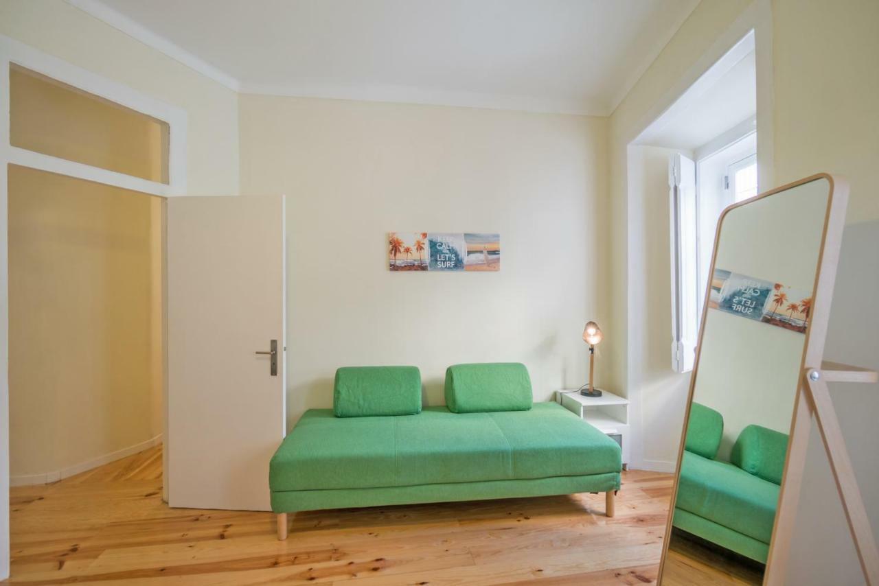 Mouraria 2 Bedroom Apartment Lisbon Luaran gambar