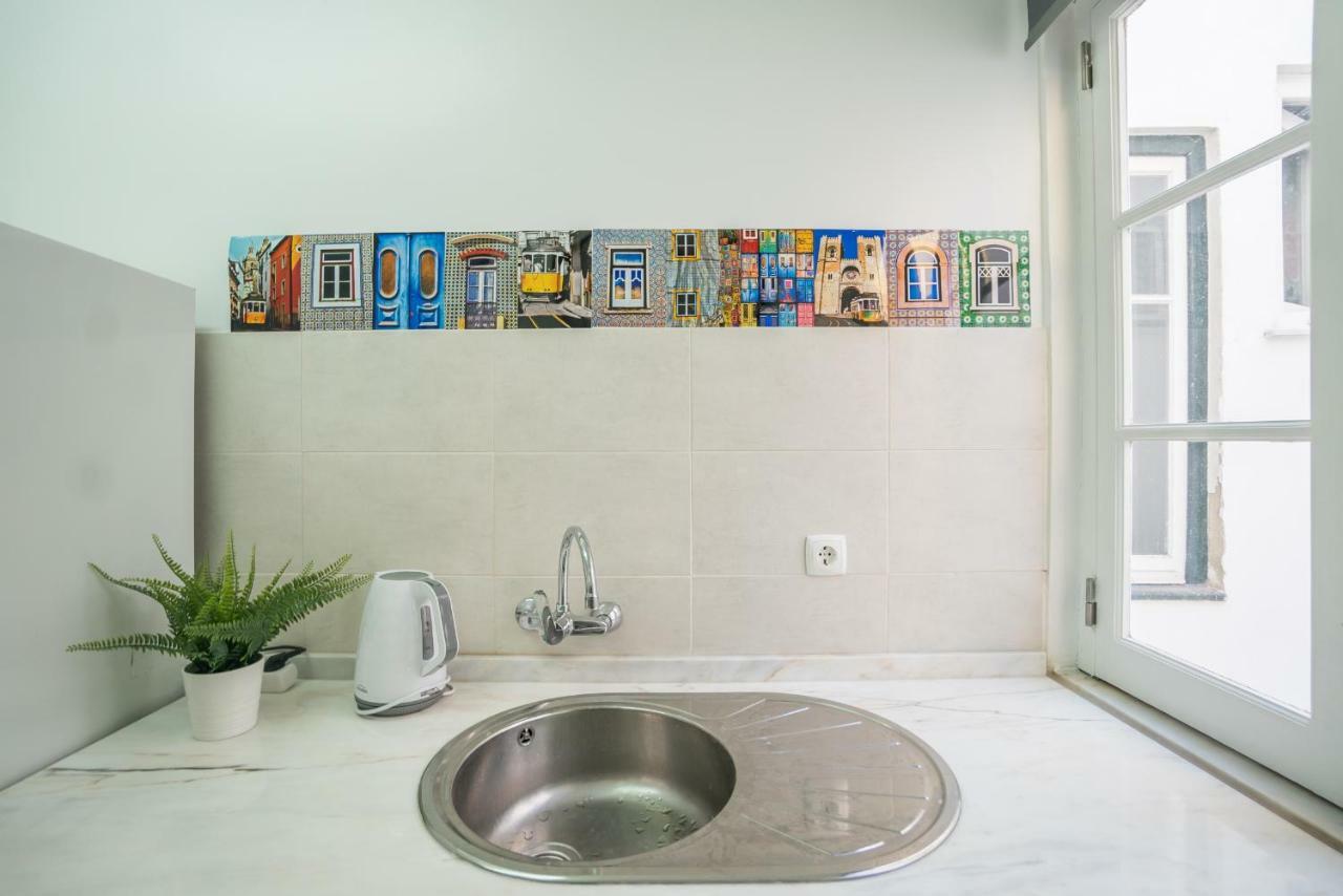 Mouraria 2 Bedroom Apartment Lisbon Luaran gambar